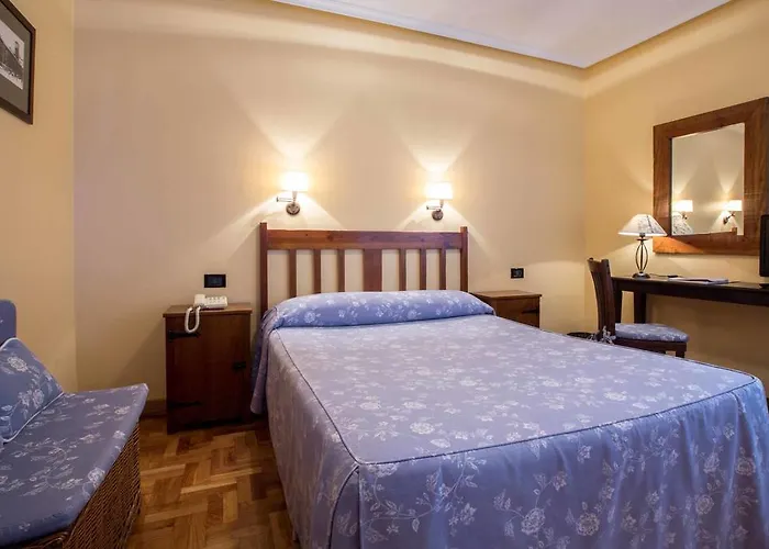 Casa Camila Отель Овьедо